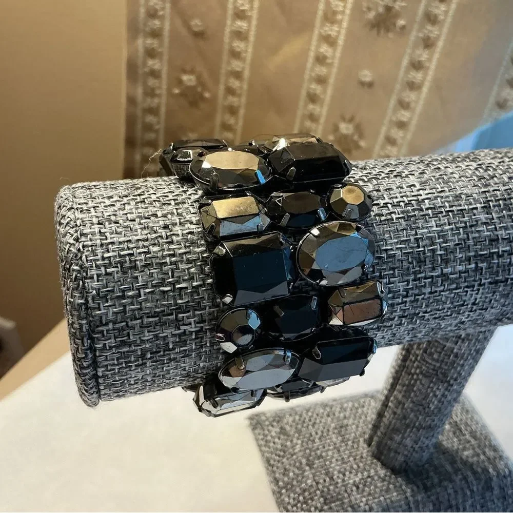 ALDO Brand Chunky Black and Silver Acrylic Crystals Stretch Bracelet